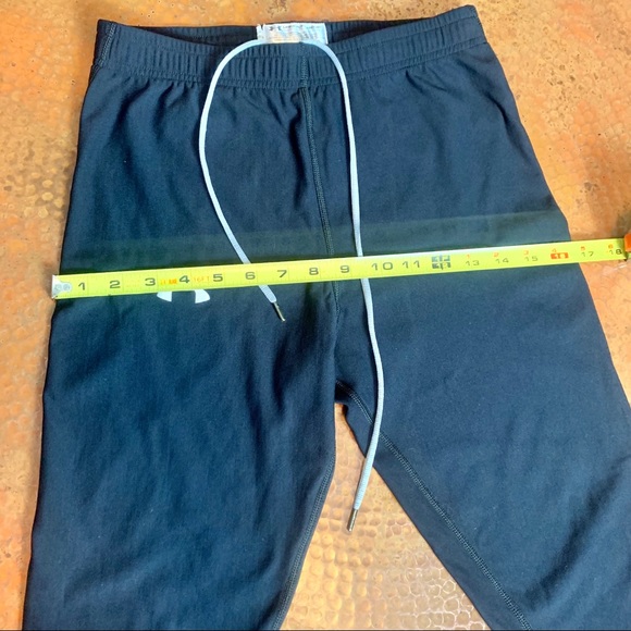 UNDER ARMOUR Performance Apparel Leggings - Picture 6 of 7